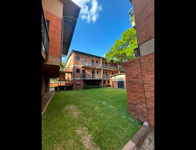 8 BEDROOM APARTMENT FOR SALE IN HATFIELD